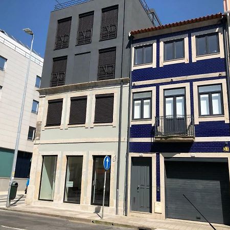 Apartemen studio 70 m² dengan 1 kamar mandi pribadi di Cedofeita Porto Bagian luar foto